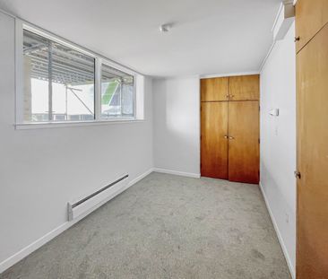 Apartment Living - Photo 4