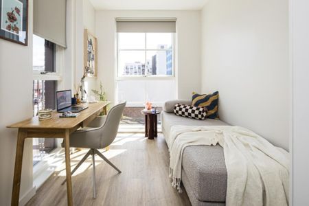 3 bedroom apartment to rent - Photo 2