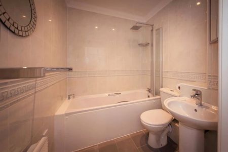 1 bedroom apartment to rent Pacific Heights North, 17 Golden Gate Way, Sovereign Harbour North, Eastbourne, BN23 - Photo 4