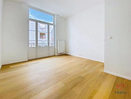 Mooi appartement met 1 slaapkamer van ±60 m² - Photo 2