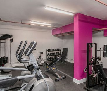 Castle Towers - Photo 6