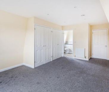 2 bedroom penthouse to rent - Photo 4
