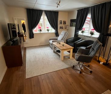 Höjdvägen, Skogås - Photo 3