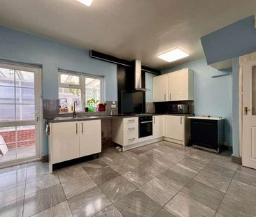 Leader Avenue, London, E12 - Photo 4