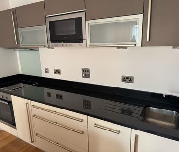 2 Bed Flat, Watermans Place, LS1 - Photo 5