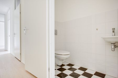 Te huur: Eosstraat 145 - Photo 2