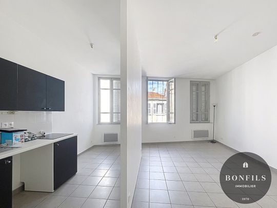 A LOUER AVIGNON INTRA-MUROS ( 84000 ) : Studio - 1 pièce - 34.92m² - non meublé, - Photo 1