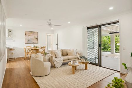 Village Charm, Space and Everyday Convenience - Photo 2