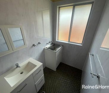 Charming Two-Bedroom Unit in Coniston - Photo 4