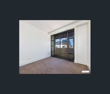 Stylish 2-Bedroom Apartment in the Heart of Prahran – Available Now! - Photo 2