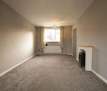 2 bedroom semi-detached house to rent - Photo 2