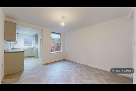 2 bedroom semi-detached house to rent - Photo 4