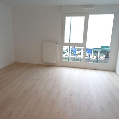location Appartement T2 DE 41.32m² À COLOMBES - Photo 1
