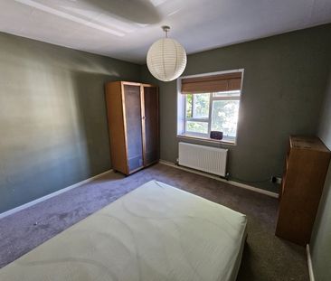 2 Bed Flat, Shepherd's Bush, W6 - Photo 5