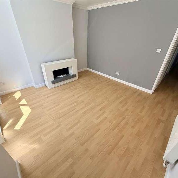 Grove Road, Stockingford, CV10 - Photo 1