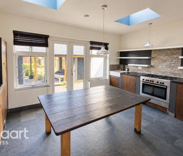 3 bedroom terraced house to rent - Photo 5