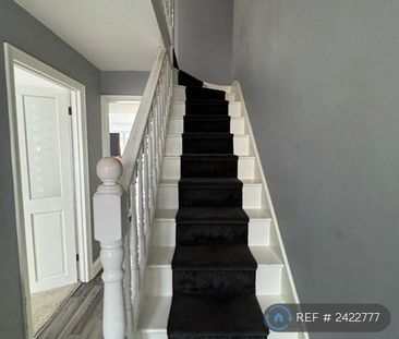 3 bedroom terraced house to rent - Photo 1