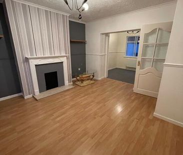 Queens Crescent, Glengormley, BT36 5HY - Photo 2