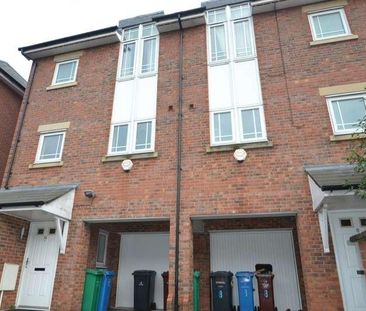 Mackworth Street, Hulme, Manchester, M15 - Photo 1