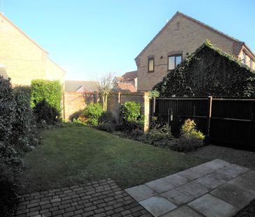 2 bedroom semi-detached house to rent - Photo 4