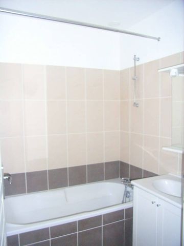 Location appartement t3 54 m² à Rodez (12000) Centre Ancien - Photo 4