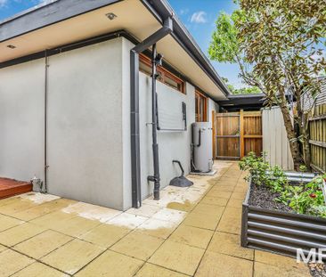 8/2 June Crescent, Glen Iris - Photo 4