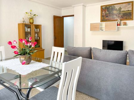 Central flat for rent in Requena - Photo 5