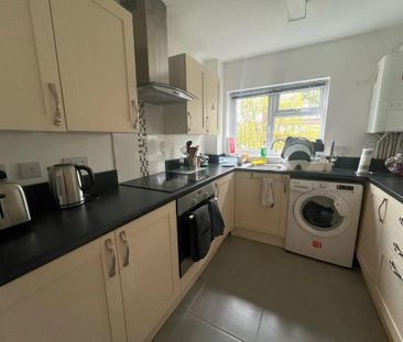 2 bedroom flat to rent - Photo 4
