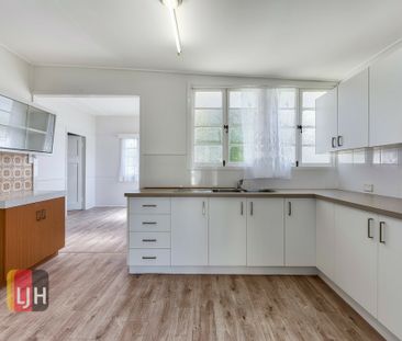 RENOVATED 3 BEDROOM COTTAGE IN FANTASTIC KEDRON LOCATION - Photo 3