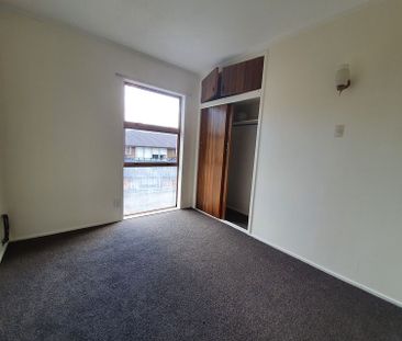 Spacious 3 Bedroom - double grammar zone - Photo 5