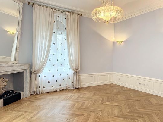 Luxury apartment (partly furnished) with garden. Rare object - Photo 1