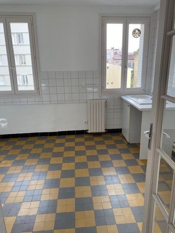 Appartement T2 A Louer - Lyon 4eme Arrondissement - 51.81 M2 - Photo 5