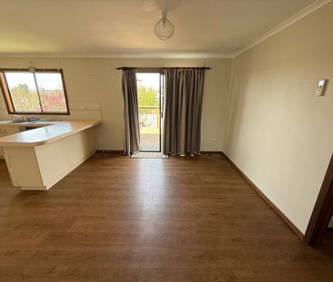 Home For Rent - Photo 3