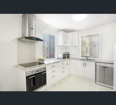 2/59 Quinn Street, Rosslea, Qld 4812 - Photo 1