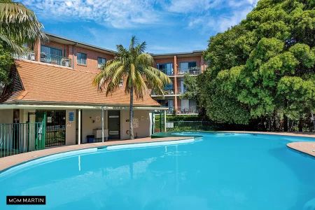 MGM MARTIN - TWO BEDROOM APARTMENT - Photo 3