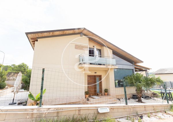 Detached villa for rent in the Urbanization of the Forest
