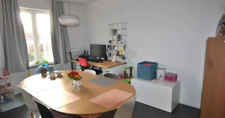 Ruim duplex appartement met terras en autostaanplaats - Foto 3