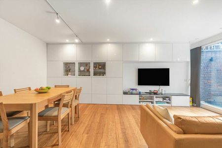 Callington Mews, Twickenham, TW2 - Photo 3