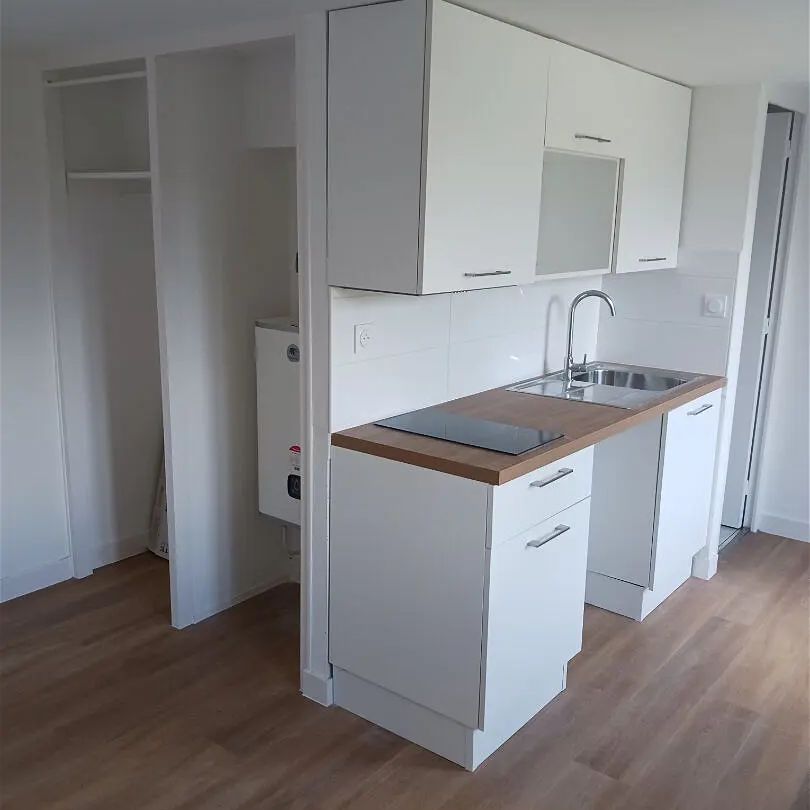 Location appartement 1 pièce - 16.75m² à Mayenne (53100) - Photo 2
