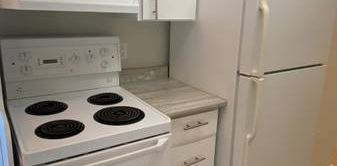 1 BEDROOM-Beautiful Apartment / Convenient location / - Photo 2