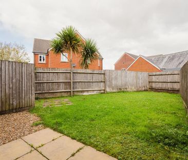 3 bedroom semi-detached house to rent - Photo 1