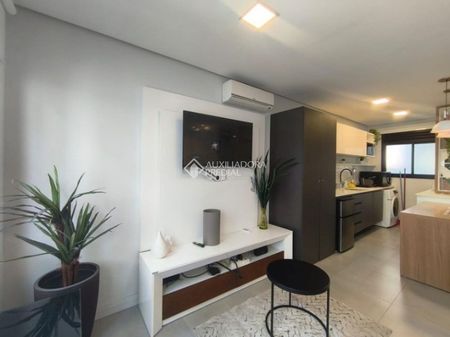 Apartamento com 1 quarto e 36m² para alugar em Menino Deus, Porto Alegre. - Foto 4