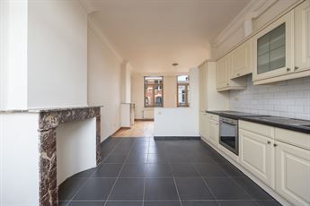 Authentiek appartement in herenhuis in de gegeerde Zurenborgwijk - Photo 4