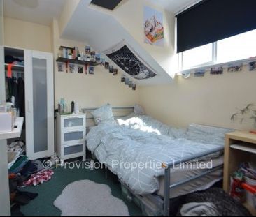 4 Bedroom Brudenell Road - Photo 4