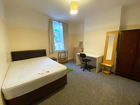 4 bedroom terraced house to rent - Photo 4