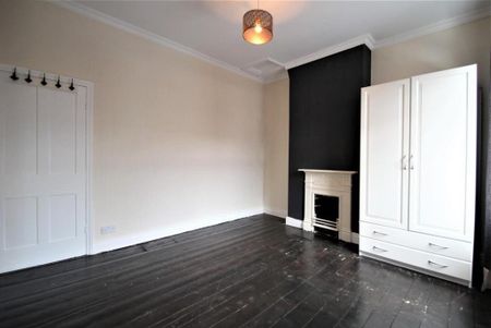 2 bedroom end of terrace house to rent - Photo 4