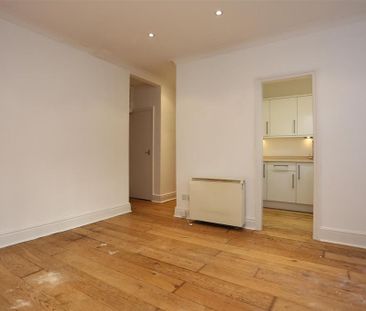 Studio to rent - Photo 6
