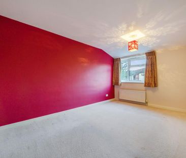 2 bedroom end of terrace house to rent - Photo 3