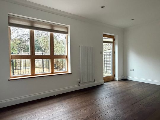 St Bartholomews Court - Photo 1