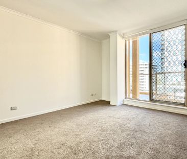 Spacious Townhouse-Style Living in a Sought-After Complex - Photo 4